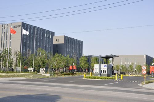 �����н���԰��