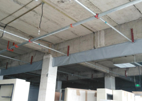 ���̴���